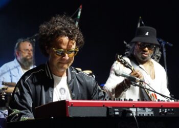 Dave Grelle leads the Playadors St. Louis Superjam on Friday.