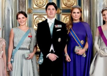 Picture of future Queen goes viral, revealing first romance between houses in 50 years