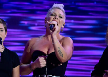 Pink singing at 2024 Democratic National Convention