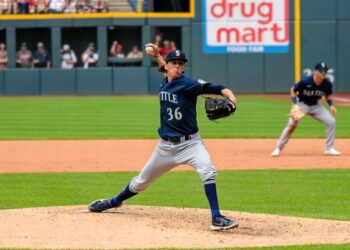 Logan Gilbert Seattle Mariners pitcher