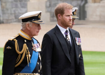 Prince Harry arrives at Clarence House for first meeting with King Charles in more than 19 months