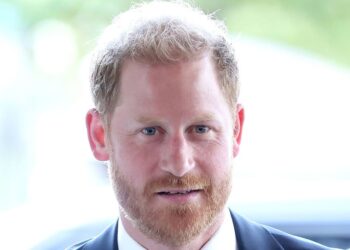 Prince Harry secretly met with another royal during UK visit - Celebrity News - Entertainment