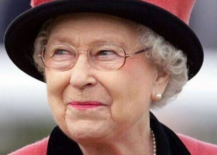 Queen Elizabeth myth busted by ex-chef over 'banned' Royal Family food - Celebrity News - Entertainment