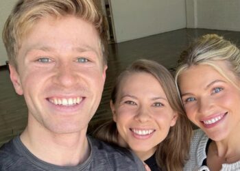 Robert Irwin Jokes It’s ‘Bring Your Sister to Work Day’ As Bindi Drops By ‘DWTS’ Practice – Star Magazine
