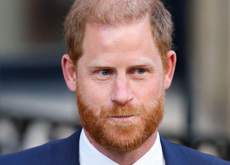 Royal Family LIVE: King's ex-butler questions Prince Harry with brutal 3-word comment | Royal | News