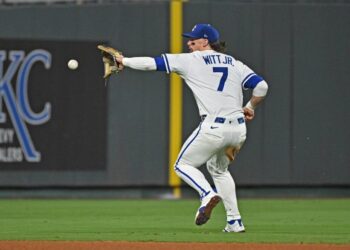 Royals SS Bobby Witt Jr. (back spasms) leaves game vs. Twins - Field Level Media - Professional sports content solutions