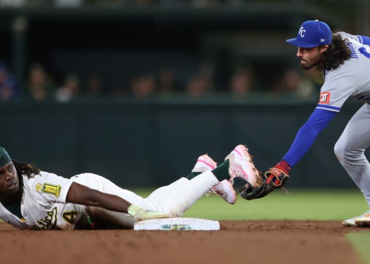 Royals fall to Athletics in 4-3 walk-off