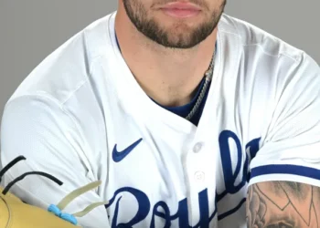 Royals shake up roster with call-up of No. 2 prospect image