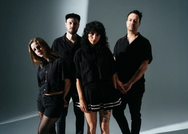 SEVEN BLOOD share empowering new single ‘Strangers’  – Metal Planet Music