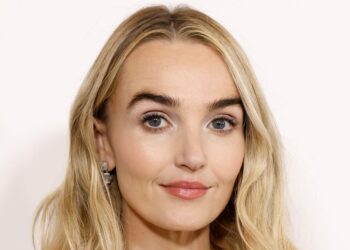 'SNL' Star Opens Up About 'Shocking' Cast Shake-Ups
