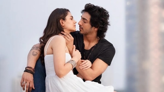 Aneet Padda and Ahaan Panday in a still from Mohit Suri's romantic drama Saiyaara.