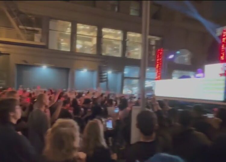 San Francisco opens entertainment zone in Union Square, as new businesses invest in downtown
