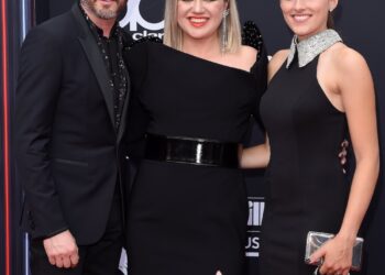 GettyImages-961820730-Brandon-Blackstock-Kelly-Clarkson-Savannah