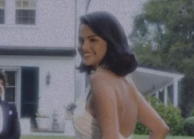 Selena Gomez fans gush over her custom Ralph Lauren wedding gown - Celebrity News - Entertainment