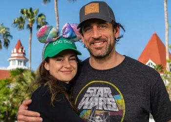aaron rodgers and shailene woodley split