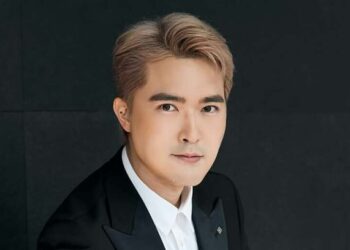 Singapore TV host Lee Teng spends nearly $80,000 on son's birth