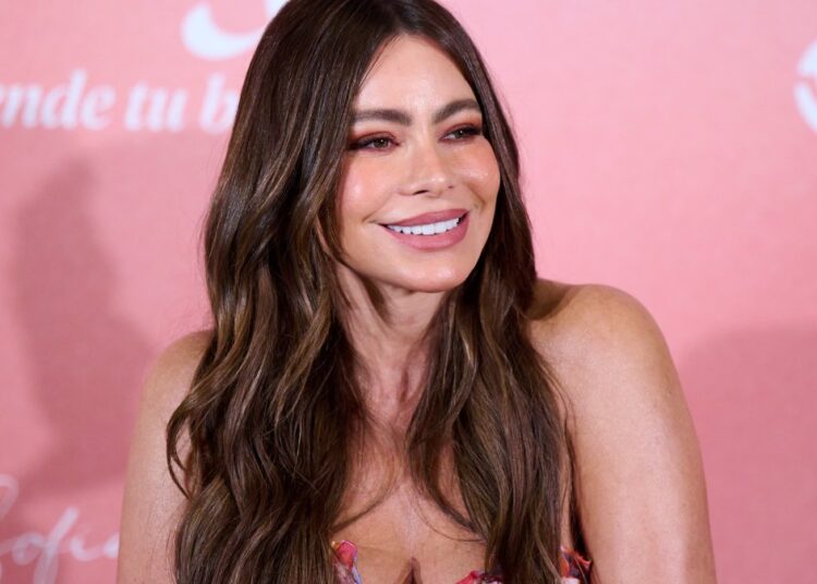 Sofía Vergara misses ceremony after ER visit – NBC New York