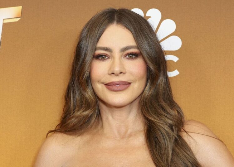 Sofia Vergara stuns on America's Got Talent red carpet - Celebrity News - Entertainment