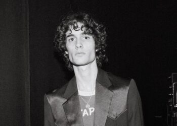 Sombr's 'Undressed' Rises to No. 1 on Hot Rock & Alternative Songs