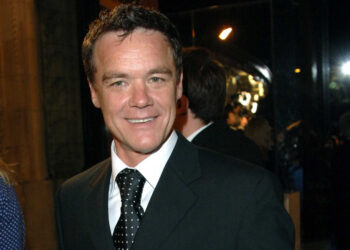 Stefan Dennis says royal family were huge Neighbours fans