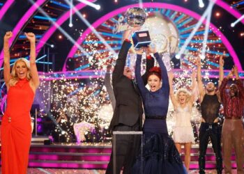 Chris McCausland and Dianne Buswell won Strictly Come Dancing last year