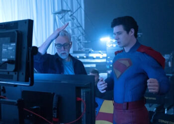 Director JAMES GUNN and DAVID CORENSWET on the set of DC Studios’ and Warner Bros. Pictures’ “SUPERMAN,” a Warner Bros. Pictures release.<p>Warner Bros&period;&sol;DC Studios</p>