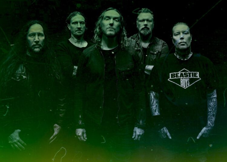 A photo of the band The Halo Effect.