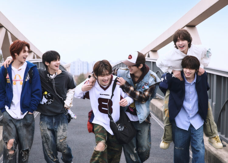 Boy band TWS [PLEDIS ENTERTAINMENT]