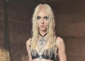 Taylor Momsen Flaunts Washboard Abs In New BTS Photos From The Pretty Reckless’ Latest Music Video | Music Video, Taylor Momsen, The Pretty Reckless | Just Jared: Celebrity News and Gossip