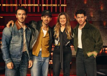 The A-List Lineup for Kelly Clarkson's Songs & Stories Special Is So Exciting