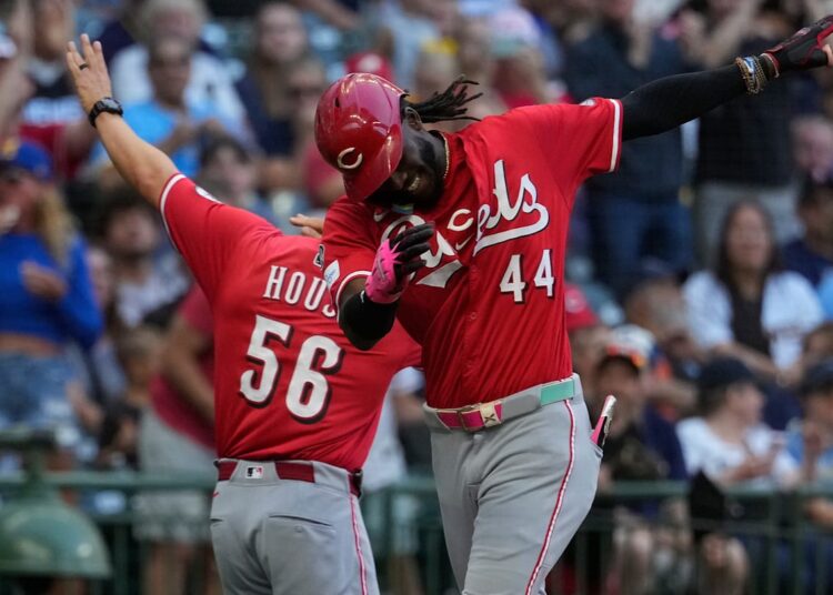 Cincinnati Reds v Milwaukee Brewers