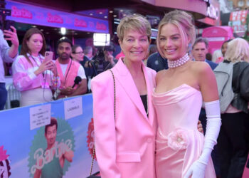 Margot Robbie, right and mom Sarie Kessler at the London premiere of "Barbie" on July 12, 2023.
