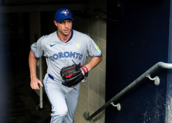 Toronto Blue Jays at Kansas City Royals prediction, pick for Friday 9/19/25
