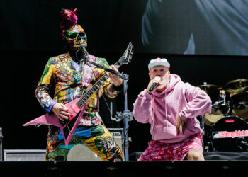Watch Fred Durst confront Instagram drummer for "leaking" new Limp Bizkit song