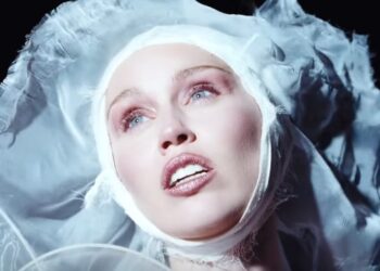 What Miley Cyrus’s ‘Secrets’ Lyrics Reveal About Her and Billy Ray Cyrus