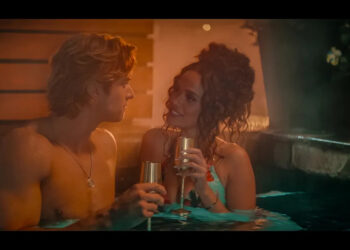 Pierson-Fode-and-Madison-Pettis-The_Wrong_Paris_n_00_50_34_16r2