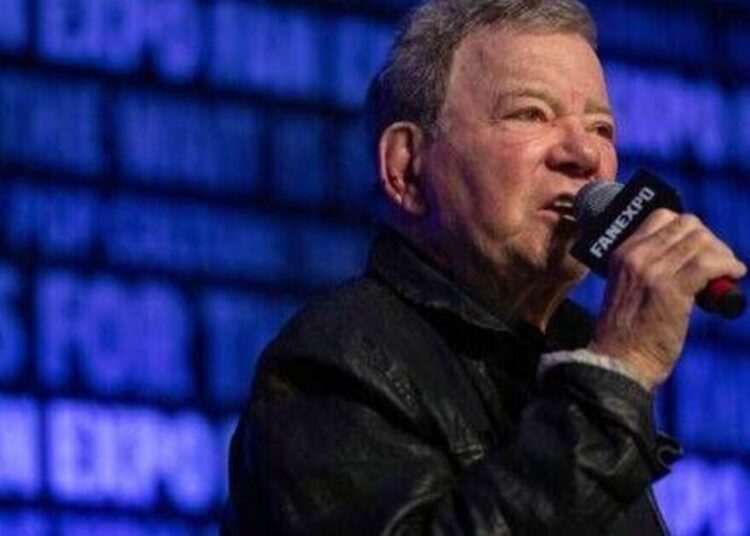 William Shatner, 94, rushed to hospital after 'medical emergency' at home - Celebrity News - Entertainment