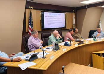 Willits discusses ‘entertainment zone’ ordinance to allow open containers at downtown events  • The Mendocino Voice
