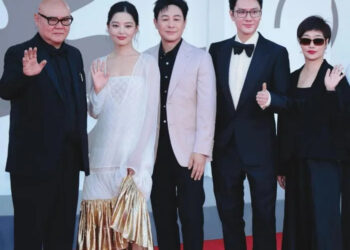 Xin attended the festival as part of 'The Sun Rises on Us All' team