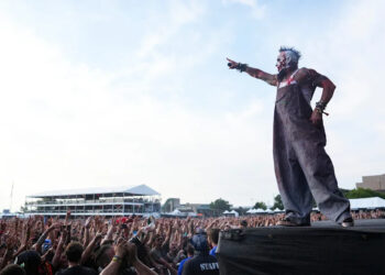 Singer Chad Gray and metal band Mudvayne perform to a crowd of thousands at Friday's 2025 Louder Than Life music festival in Louisville, Kentucky Sept. 19, 2025.