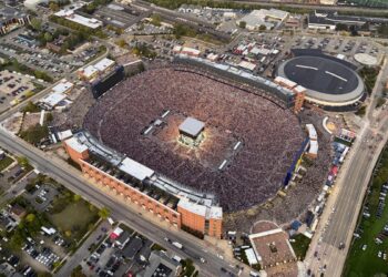 Zach Bryan, massive crowd kick off new era at Ann Arbor's Big House
