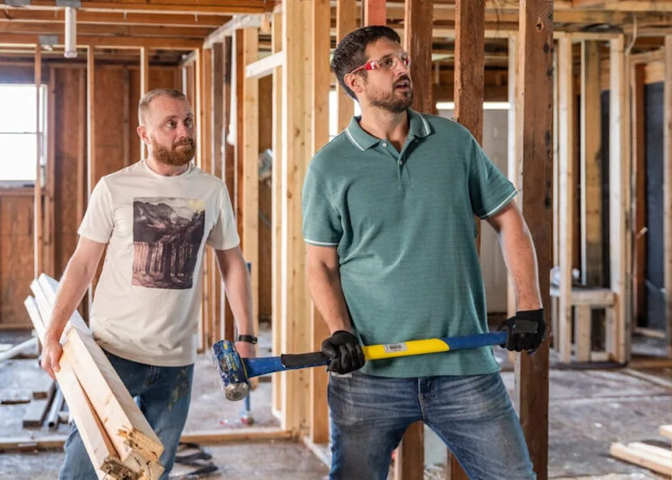 ‘Bargain Block’s Evan Thomas Celebrates Latest Renovation Ahead of Series Finale