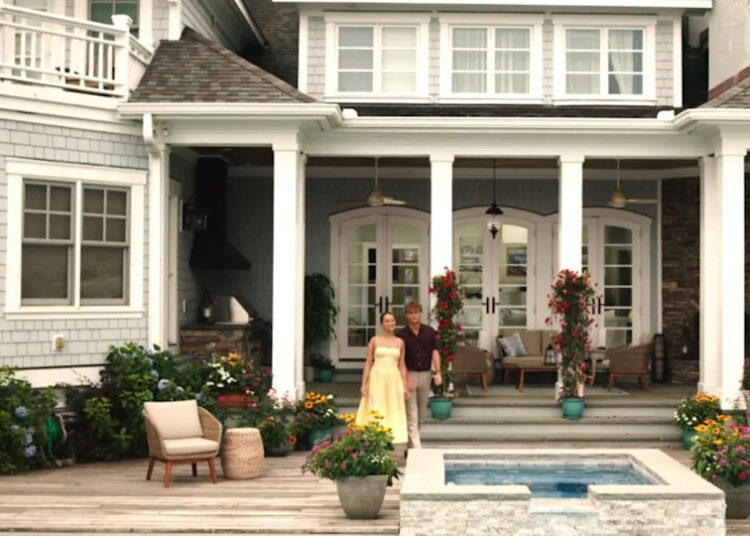 Lola Tung and Chris Briney in 'The Summer I Turned Pretty' series finale