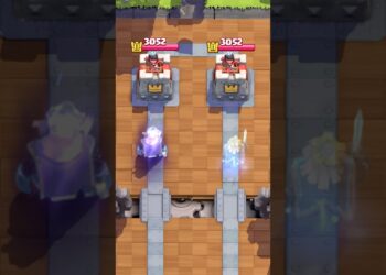 EVOLVED ROYAL GHOST VS NORMAL ROYAL GHOST! #clashroyale #shorts