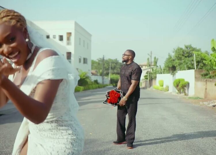 Wendy Shay – Too Late ( Official Visualizer)
