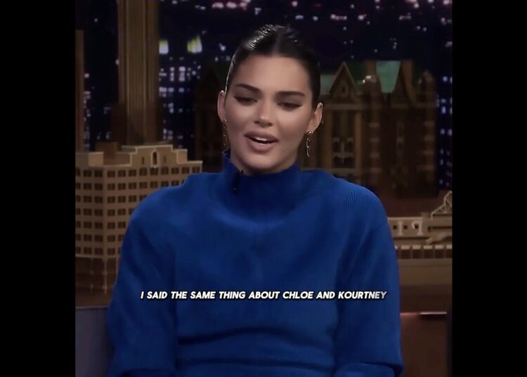 Kendall Jenner Shares the Family Group Chat Gossips 🧨 #shorts