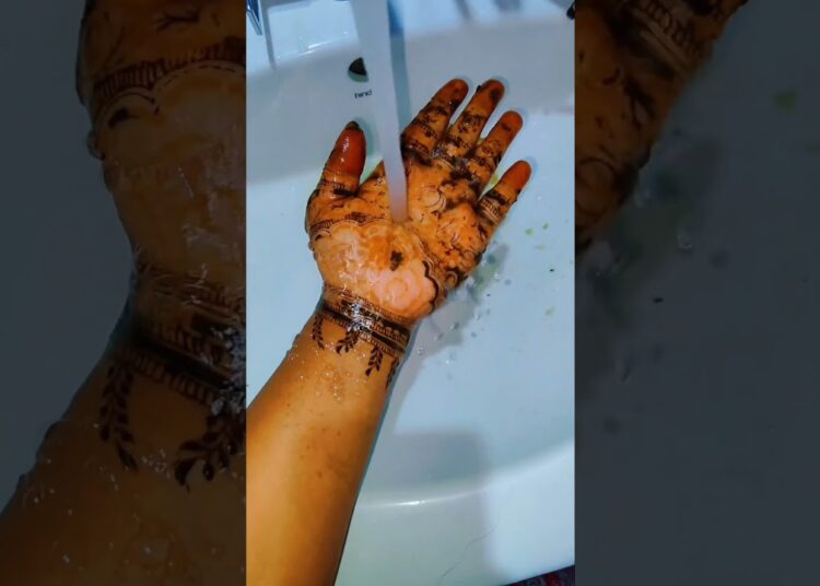 #youtubeshorts #ytshorts #shortsfeed #mehndi #trending #viral #trend #henna #artist #art