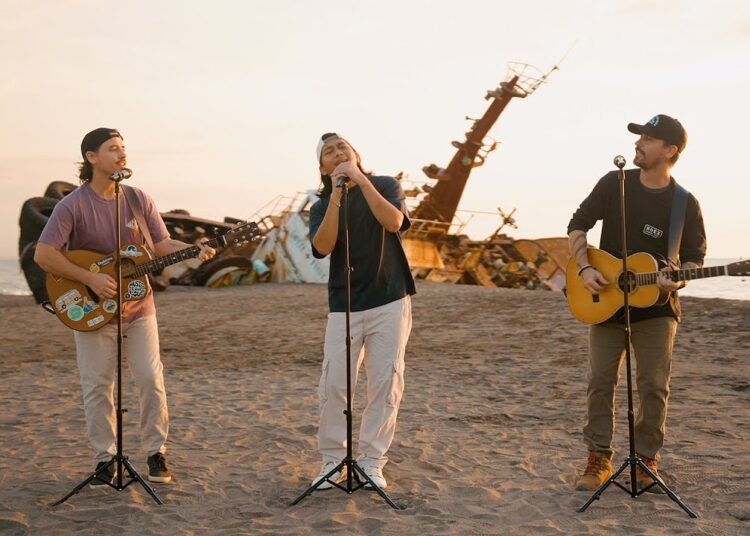 Can’t Fight This Feeling – Music Travel Love ft. Francis Greg