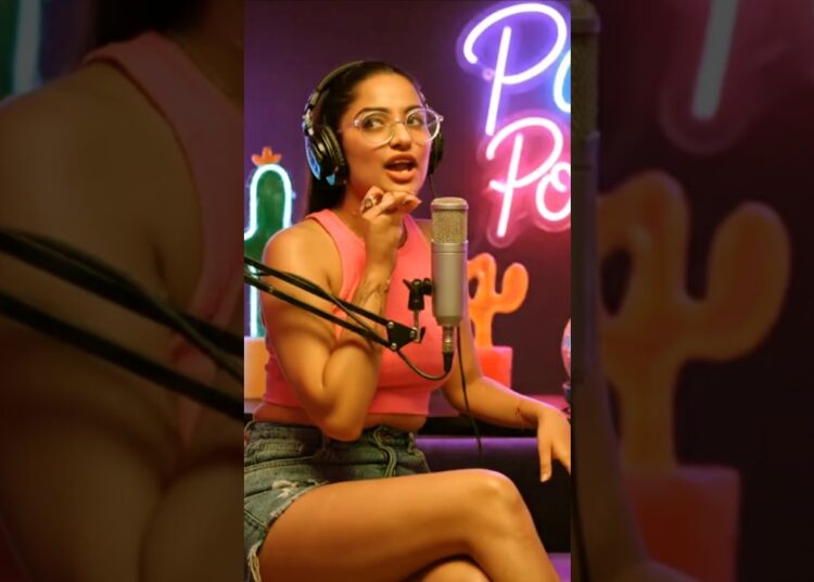 Do Ladkiyon Ki Gossip Time 😂 | Desi Bold Talk Podcast Shorts #shorts