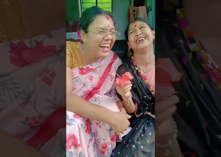 Parar kakima #gossip #funny #shortsvideo #comdeymemes #viralvideo #pararkakima #gossips